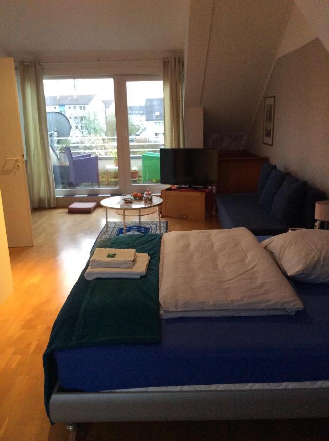 Dachstudio Mit Bad Und Terasse Köln Exteriör bild